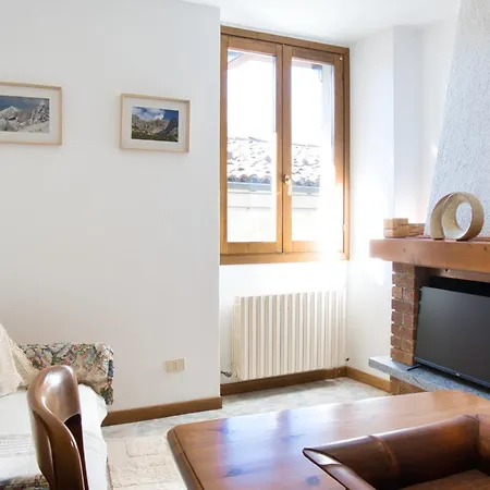 Lobia In Via Parrocchiale Barzio