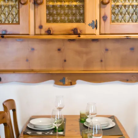 Lobia In Via Parrocchiale