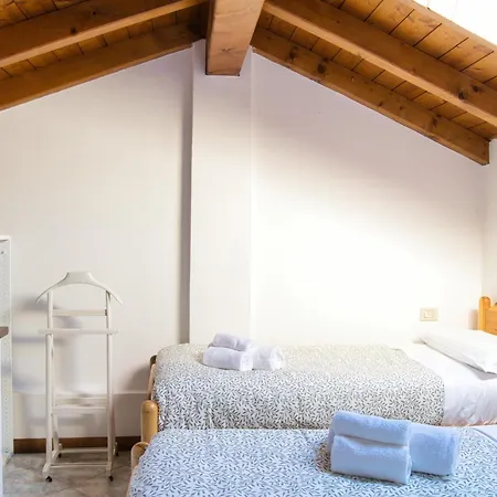 Lobia In Via Parrocchiale